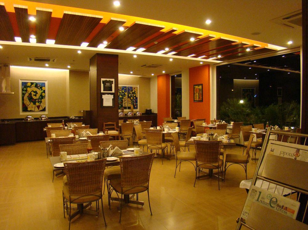 Lemon Tree Hotel Ченнаї Екстер'єр фото