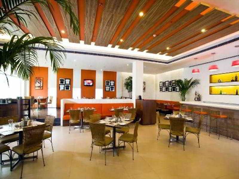 Lemon Tree Hotel Ченнаї Екстер'єр фото