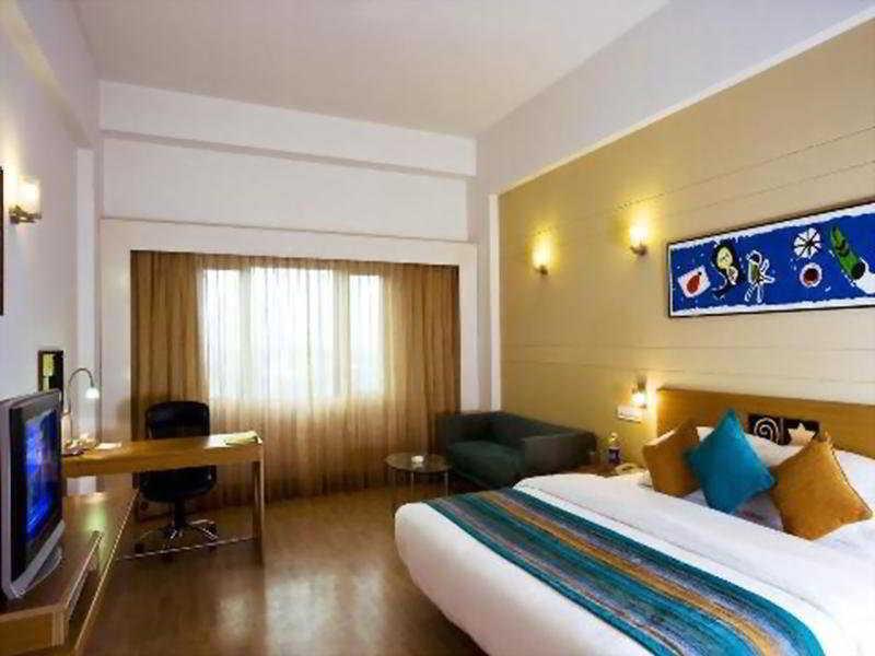 Lemon Tree Hotel Ченнаї Екстер'єр фото