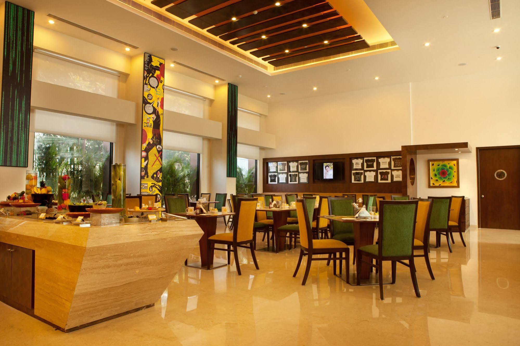 Lemon Tree Hotel Ченнаї Екстер'єр фото