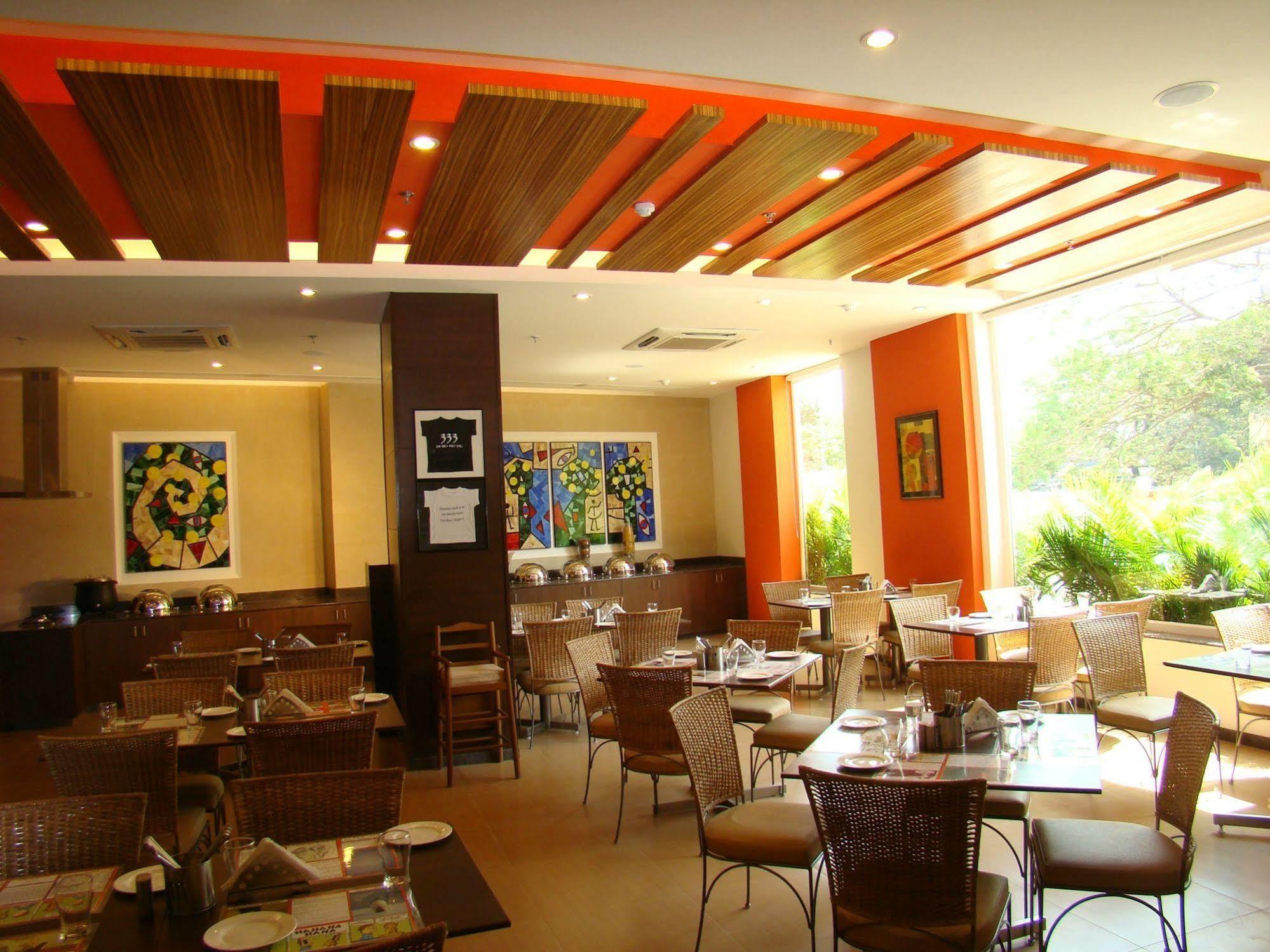 Lemon Tree Hotel Ченнаї Екстер'єр фото