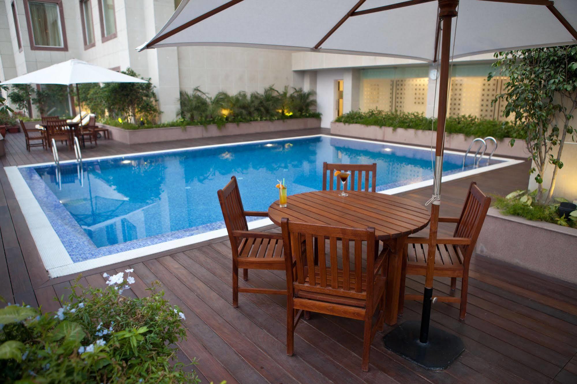 Lemon Tree Hotel Ченнаї Екстер'єр фото